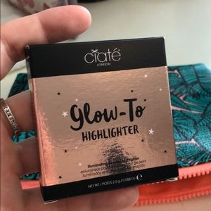 Glow-To Highlighter